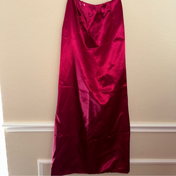 Vintagesatin Pearl 2 piece dress 💕💘💞 - Picture 3 of 3